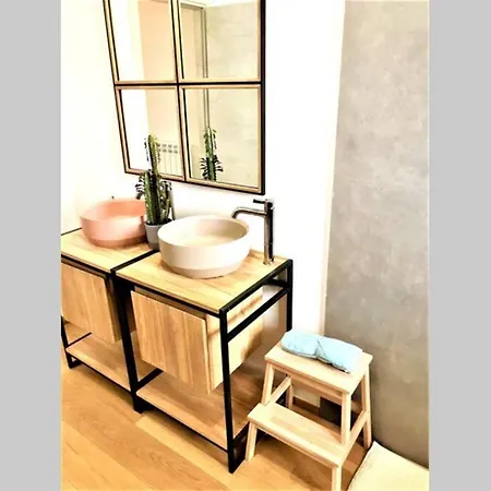 Luxus P4t Family 3 Bedroom With Pool, Tennis Court And Sauna アパート ブリンディジ