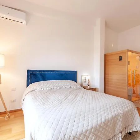 Luxus P4t Family 3 Bedroom With Pool, Tennis Court And Sauna アパート *