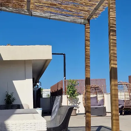Luxus P4t Family 3 Bedroom With Pool, Tennis Court And Sauna アパート *